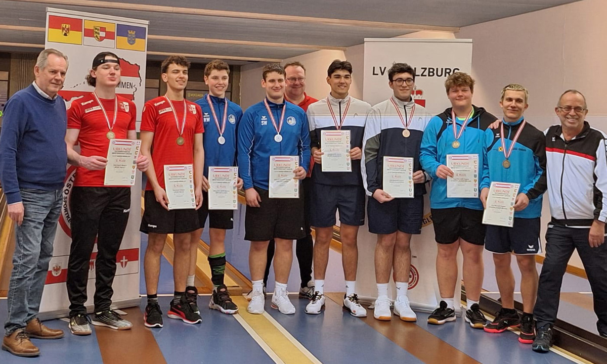Siegerehrung der Klasse U-19 männlich auf den Bahnen des USKC Unken im LV Salzburg